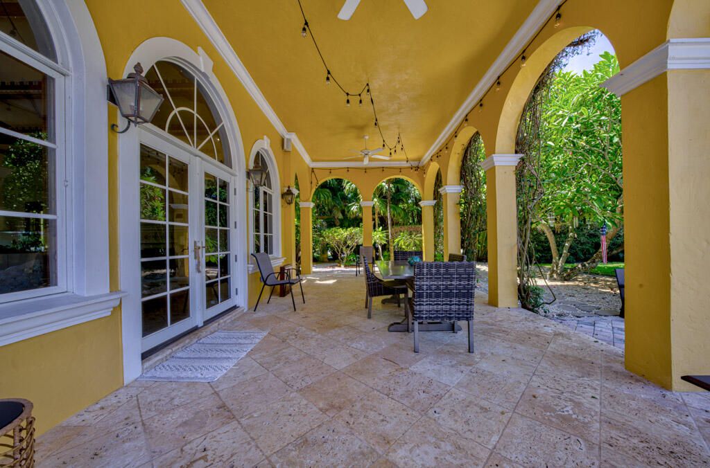 На продажу: $10,900,000 (6 спален, 6 ванн, 7728 Квадратных фут)