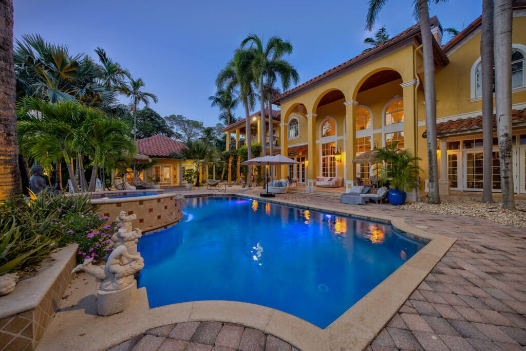 На продажу: $10,900,000 (6 спален, 6 ванн, 7728 Квадратных фут)