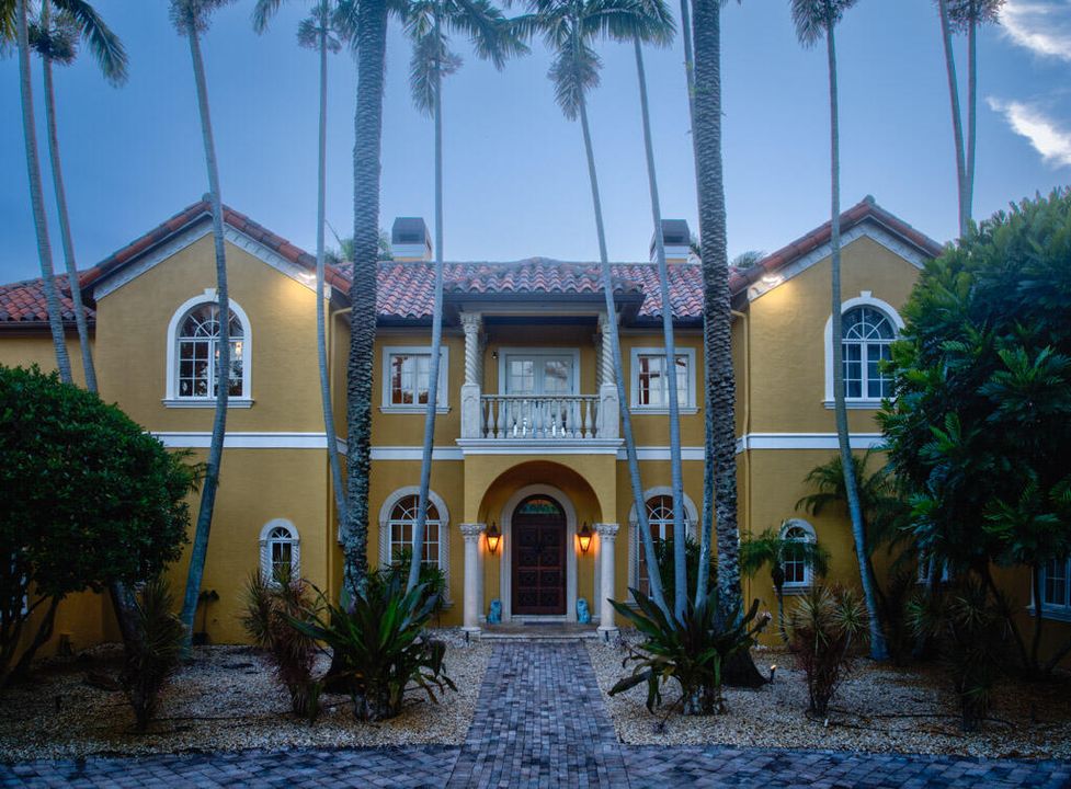 На продажу: $10,900,000 (6 спален, 6 ванн, 7728 Квадратных фут)