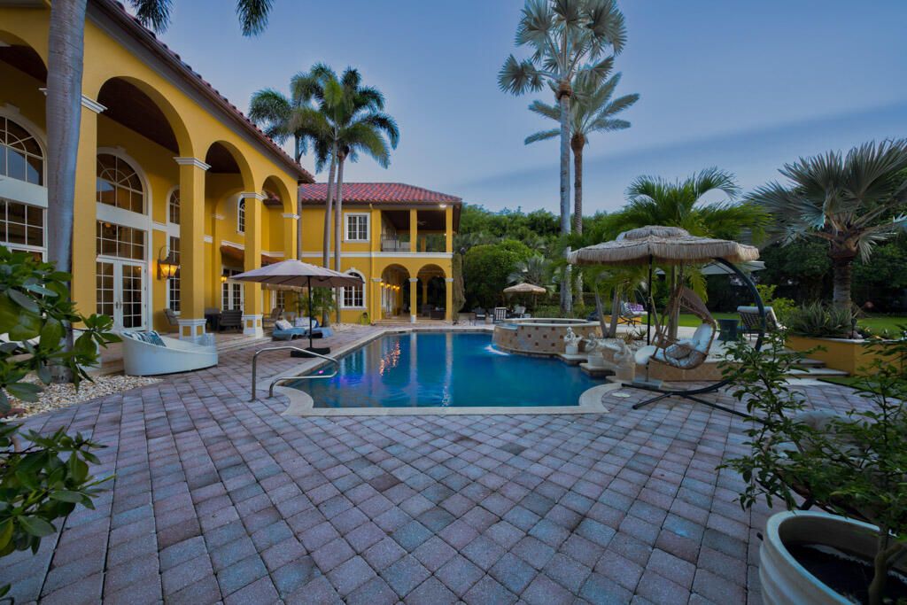 На продажу: $10,900,000 (6 спален, 6 ванн, 7728 Квадратных фут)