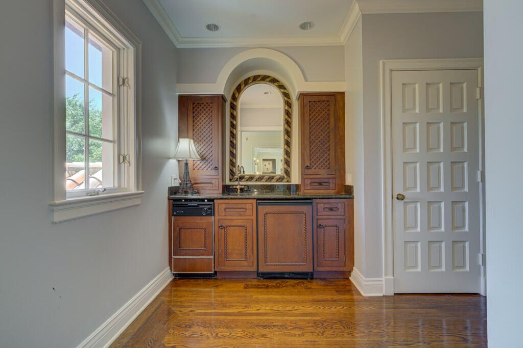 На продажу: $10,900,000 (6 спален, 6 ванн, 7728 Квадратных фут)