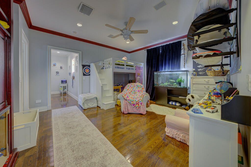 На продажу: $10,900,000 (6 спален, 6 ванн, 7728 Квадратных фут)