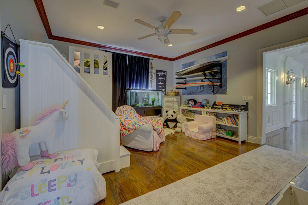 На продажу: $10,900,000 (6 спален, 6 ванн, 7728 Квадратных фут)