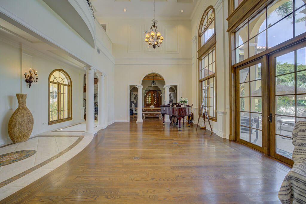 На продажу: $10,900,000 (6 спален, 6 ванн, 7728 Квадратных фут)