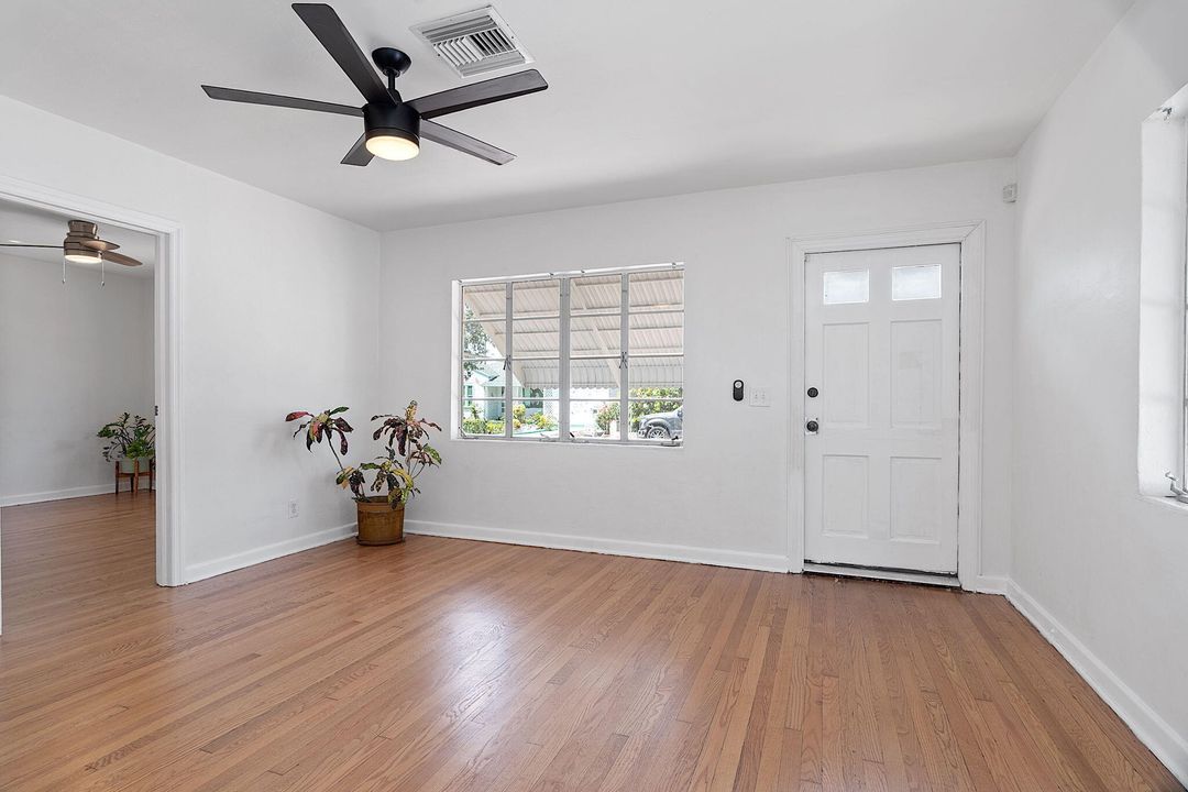 На продажу: $599,000 (0 спален, 0 ванн, 1635 Квадратных фут)