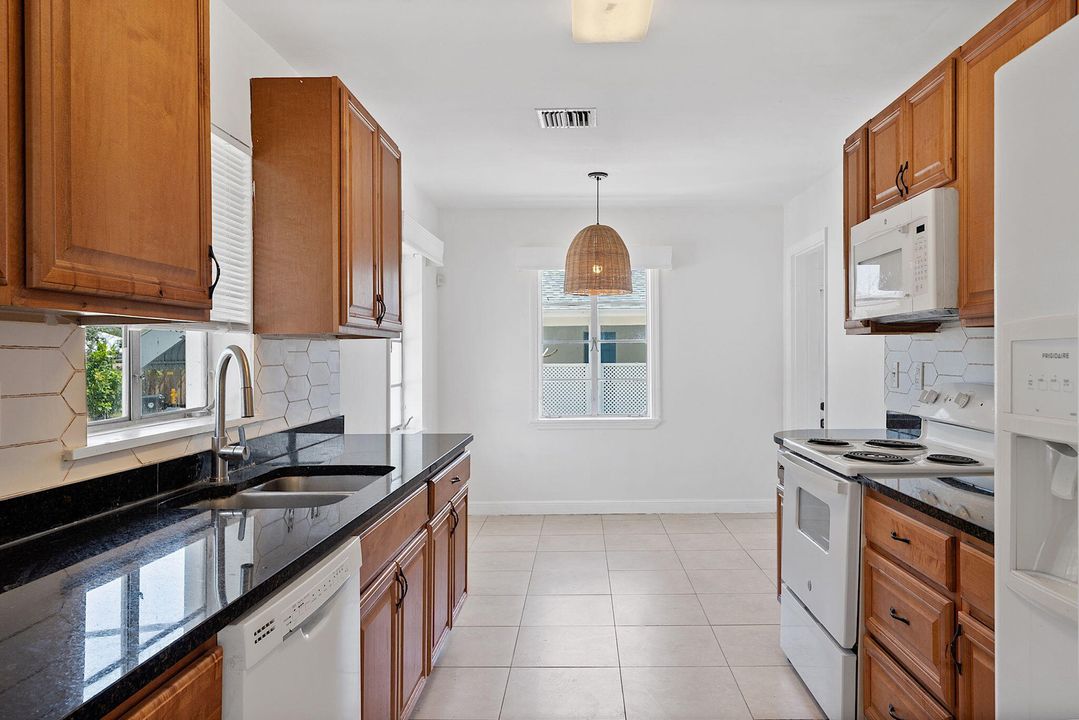 На продажу: $599,000 (0 спален, 0 ванн, 1635 Квадратных фут)