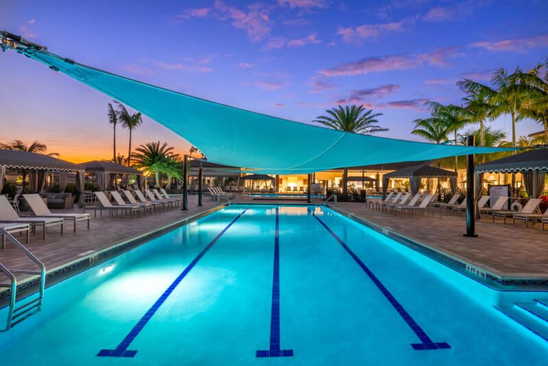 Под контрактом: $2,194,900 (4 спален, 3 ванн, 2949 Квадратных фут)