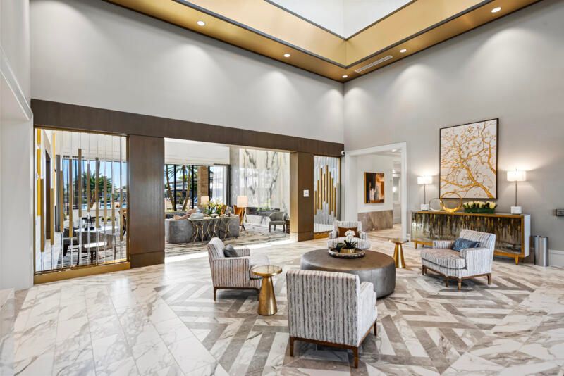 Под контрактом: $2,194,900 (4 спален, 3 ванн, 2949 Квадратных фут)