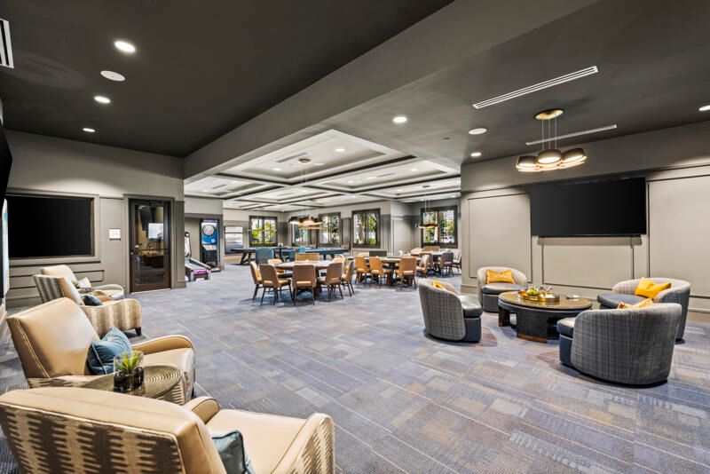 Под контрактом: $2,194,900 (4 спален, 3 ванн, 2949 Квадратных фут)