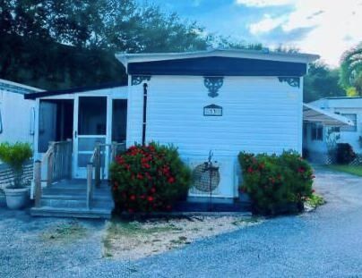 Recently Sold: $92,000 (2 beds, 1 baths, 672 Square Feet)