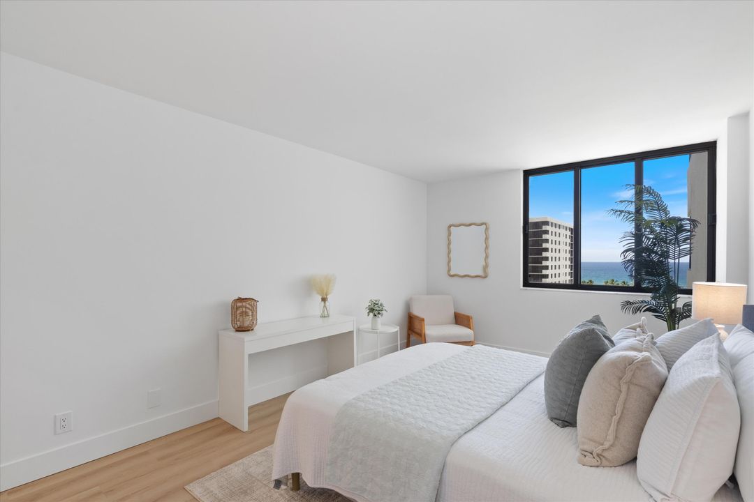 合同活跃: $1,130,000 (2 贝兹, 2 浴室, 1452 平方英尺)