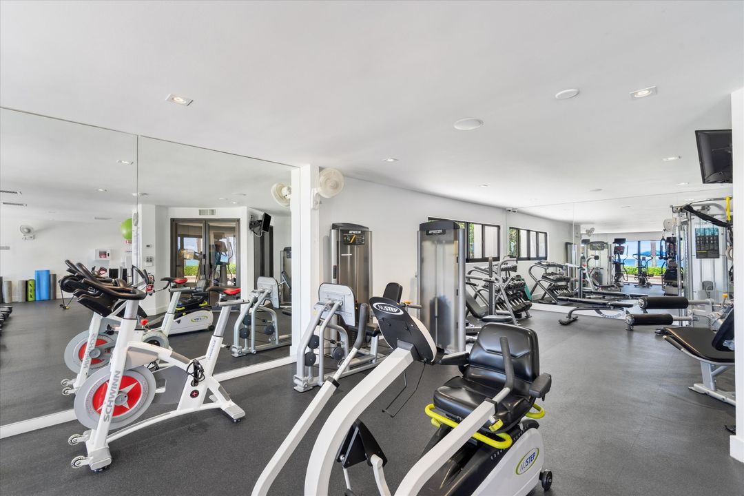 合同活跃: $1,130,000 (2 贝兹, 2 浴室, 1452 平方英尺)