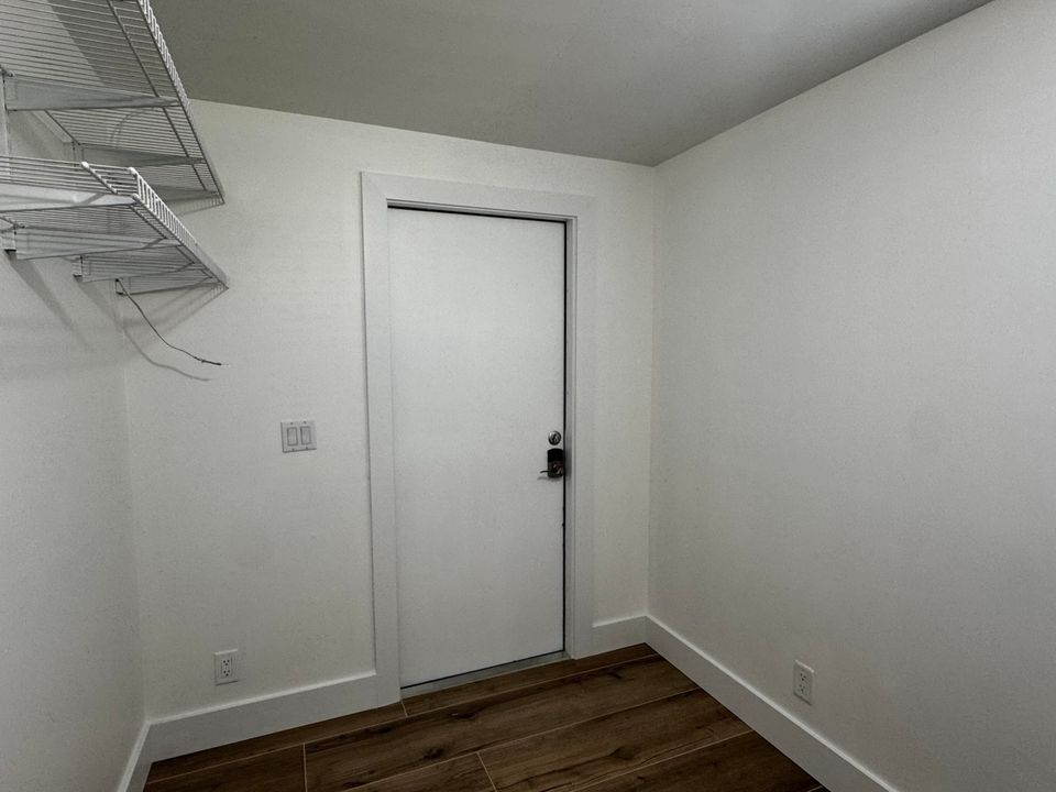 合同活跃: $3,450 (3 贝兹, 2 浴室, 1520 平方英尺)