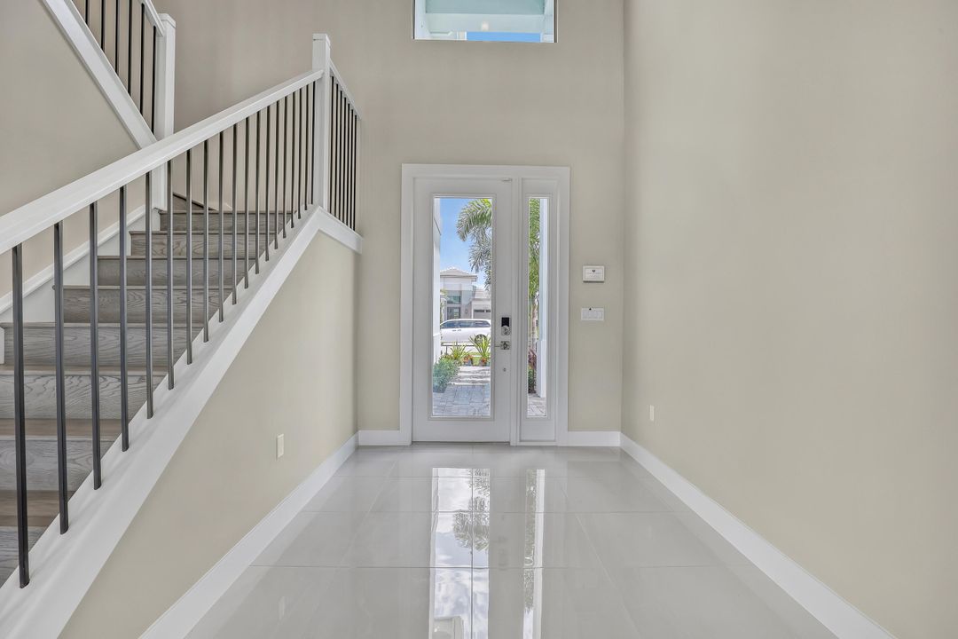 Active With Contract: $5,649 (5 beds, 5 baths, 3656 Square Feet)