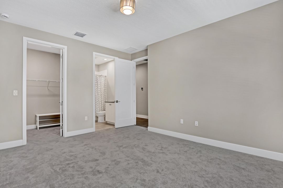 Active With Contract: $5,649 (5 beds, 5 baths, 3656 Square Feet)