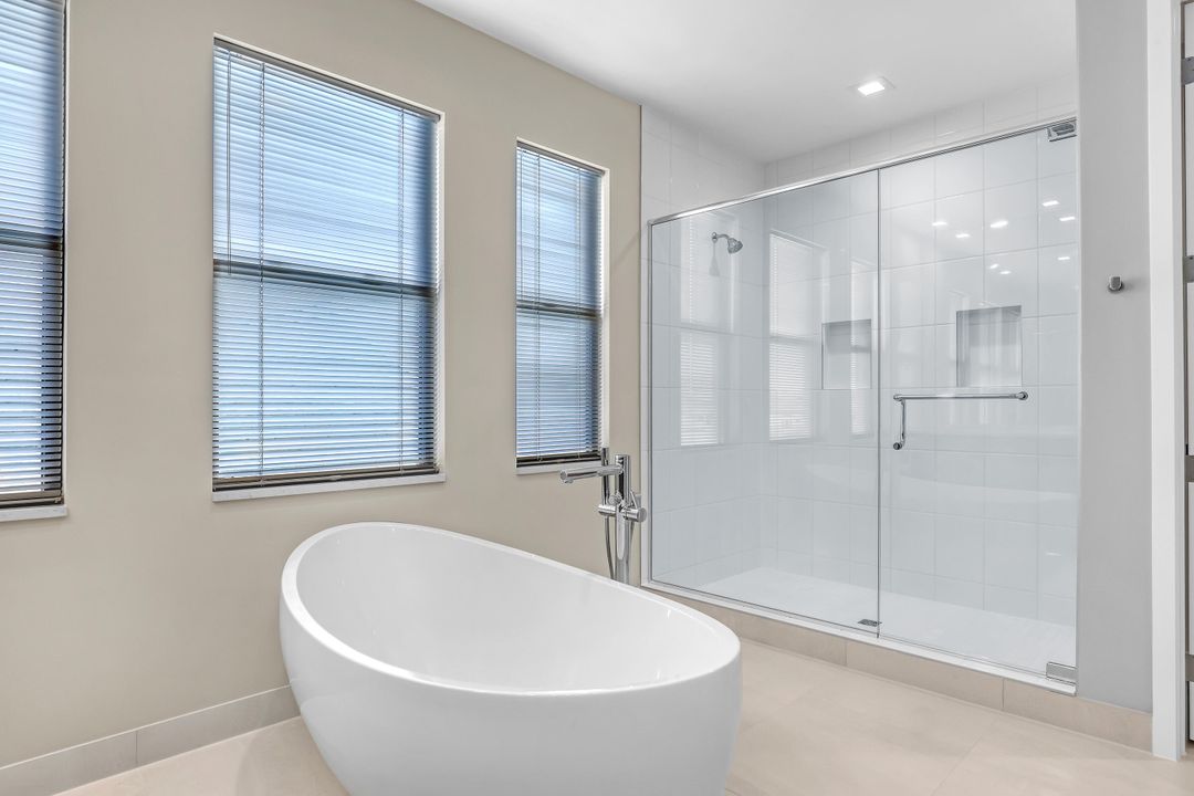 Active With Contract: $5,649 (5 beds, 5 baths, 3656 Square Feet)