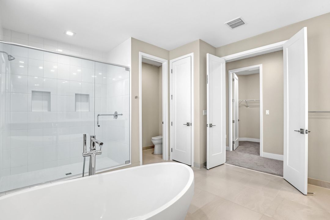 Active With Contract: $5,649 (5 beds, 5 baths, 3656 Square Feet)