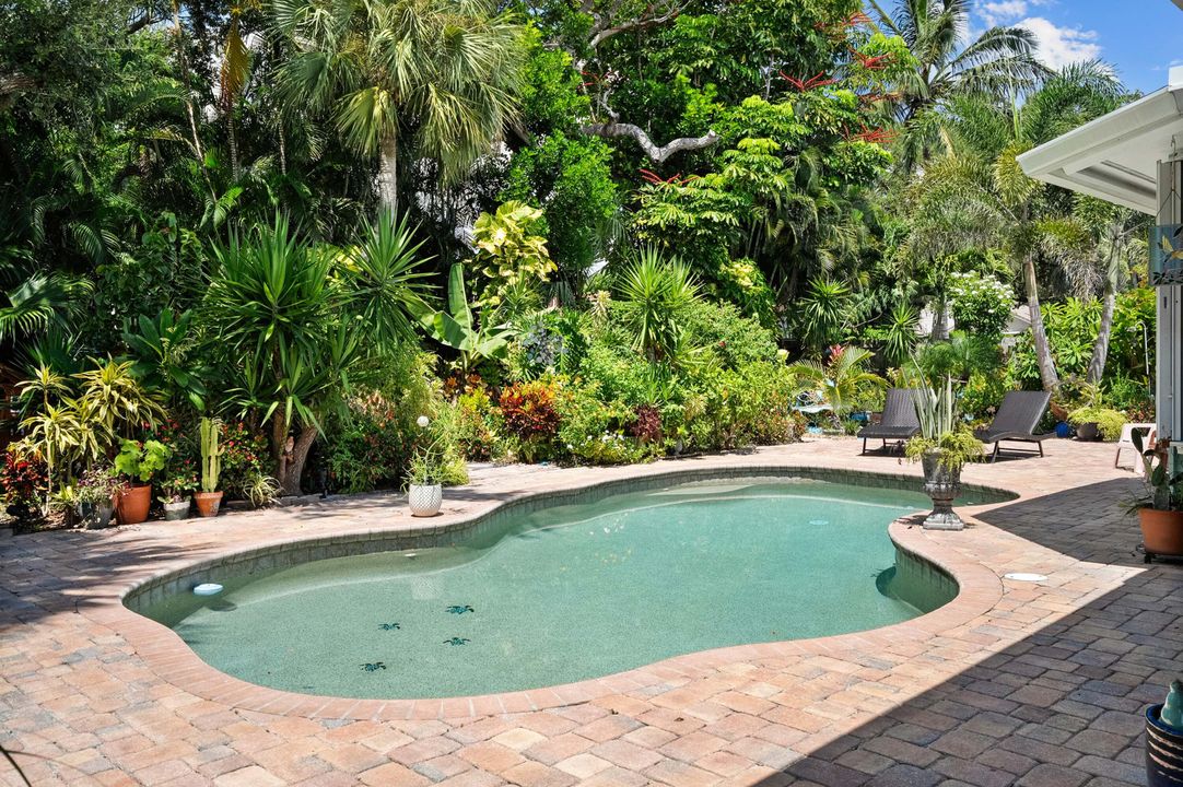 待售: $1,295,000 (4 贝兹, 3 浴室, 2729 平方英尺)