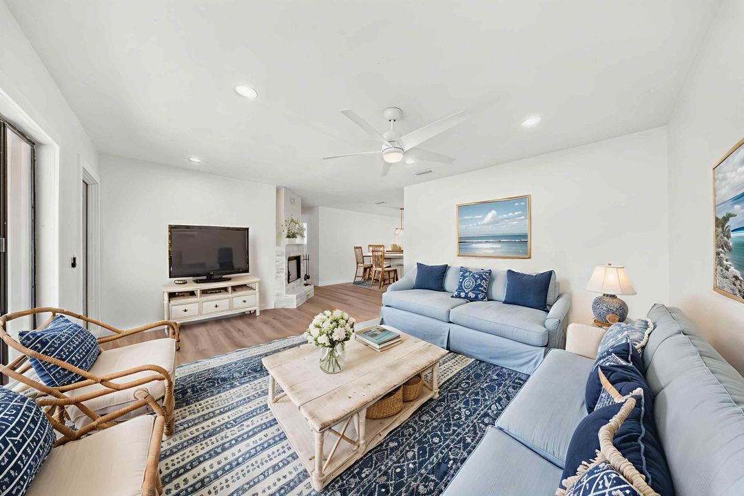 For Rent: $2,900 (3 beds, 2 baths, 1950 Square Feet)