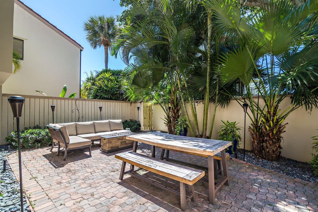 For Rent: $13,000 (3 beds, 3 baths, 2170 Square Feet)