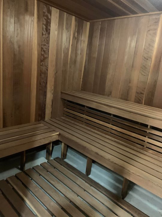 For Rent: $11,500 (3 beds, 2 baths, 1852 Square Feet)