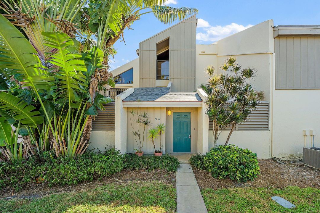 Под контрактом: $3,000 (1 спален, 1 ванн, 740 Квадратных фут)