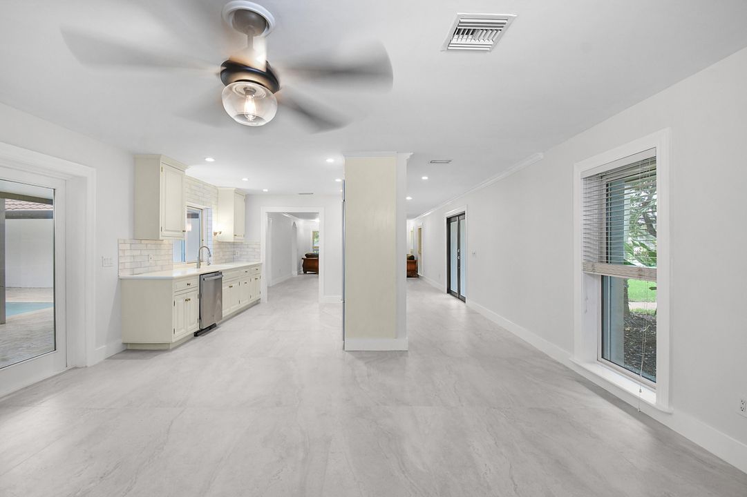 En Venta: $1,275,000 (3 camas, 2 baños, 2431 Pies cuadrados)