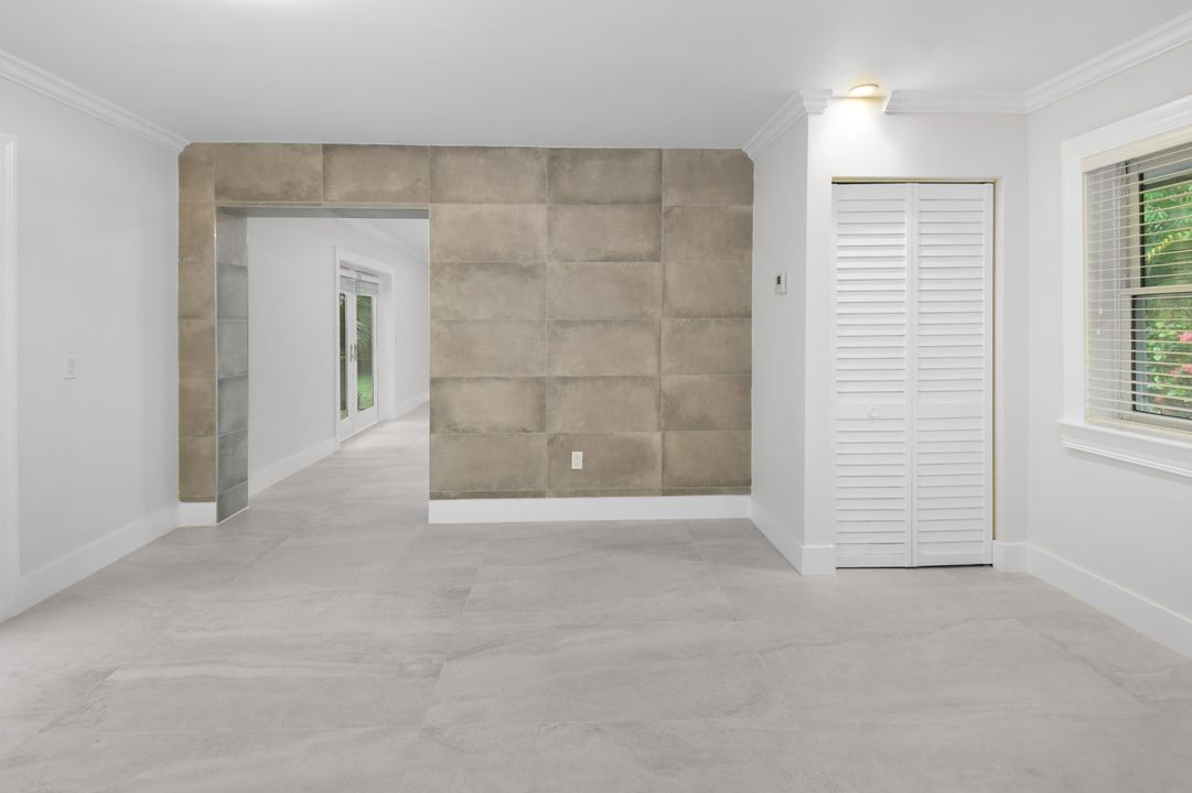 En Venta: $1,275,000 (3 camas, 2 baños, 2431 Pies cuadrados)