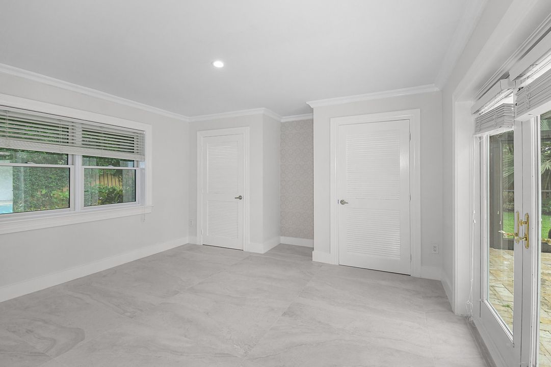 En Venta: $1,275,000 (3 camas, 2 baños, 2431 Pies cuadrados)