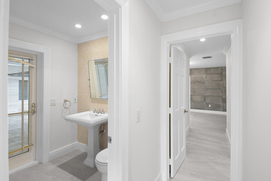 En Venta: $1,275,000 (3 camas, 2 baños, 2431 Pies cuadrados)