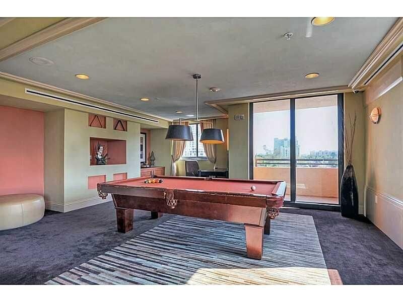 Active With Contract: $3,200 (2 beds, 2 baths, 1558 Square Feet)