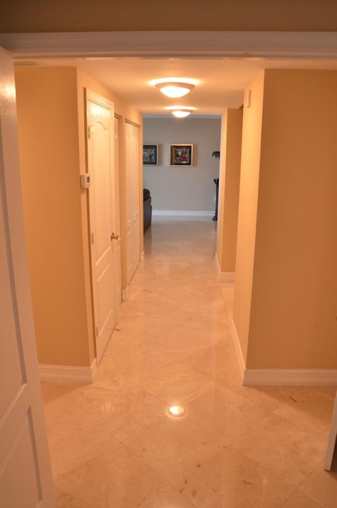 Active With Contract: $3,200 (2 beds, 2 baths, 1558 Square Feet)