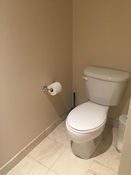 Active With Contract: $3,200 (2 beds, 2 baths, 1558 Square Feet)