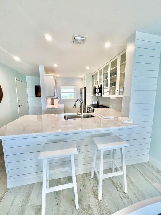 出租: $5,900 (2 贝兹, 2 浴室, 1113 平方英尺)