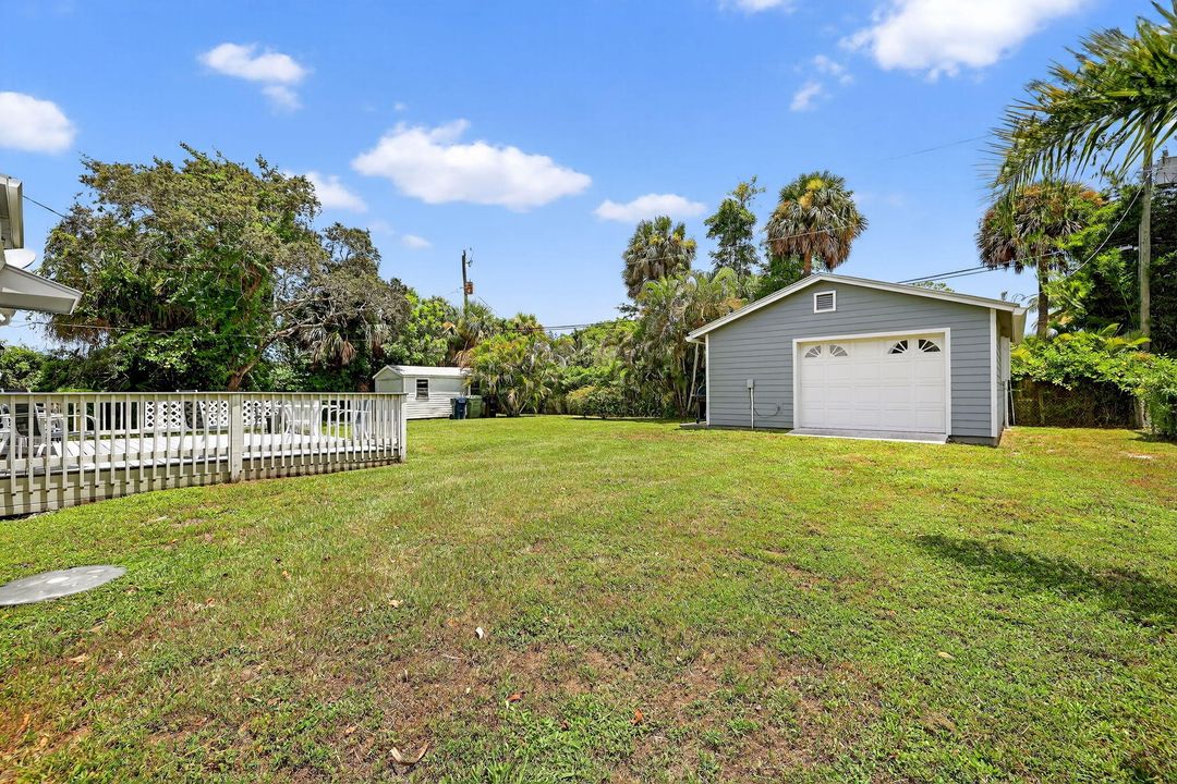 Под контрактом: $525,000 (4 спален, 3 ванн, 1850 Квадратных фут)