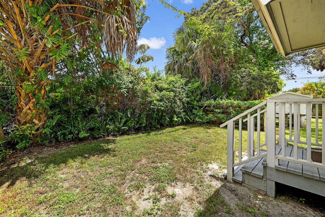 Под контрактом: $525,000 (4 спален, 3 ванн, 1850 Квадратных фут)