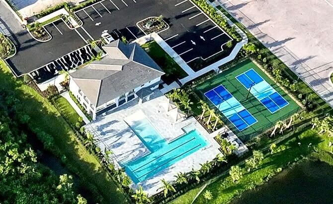 Activo con contrato: $492,480 (2 camas, 2 baños, 1561 Pies cuadrados)