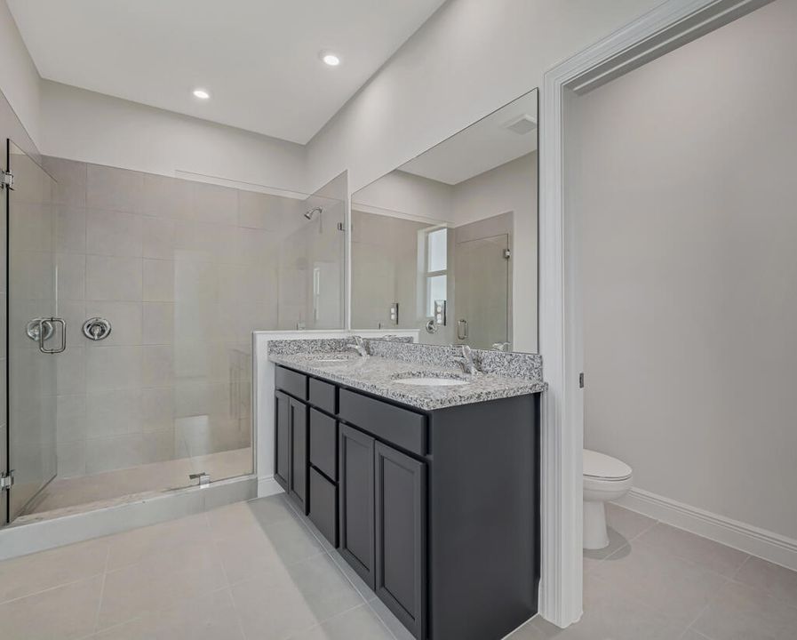 出租: $3,900 (3 贝兹, 3 浴室, 1834 平方英尺)