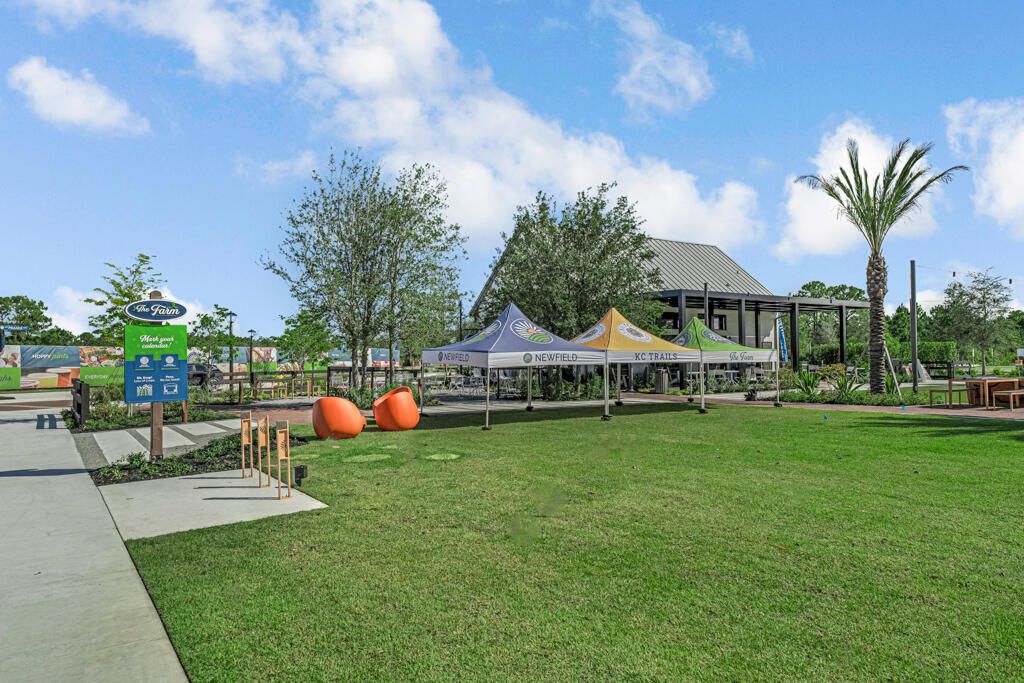 出租: $3,900 (3 贝兹, 3 浴室, 1834 平方英尺)