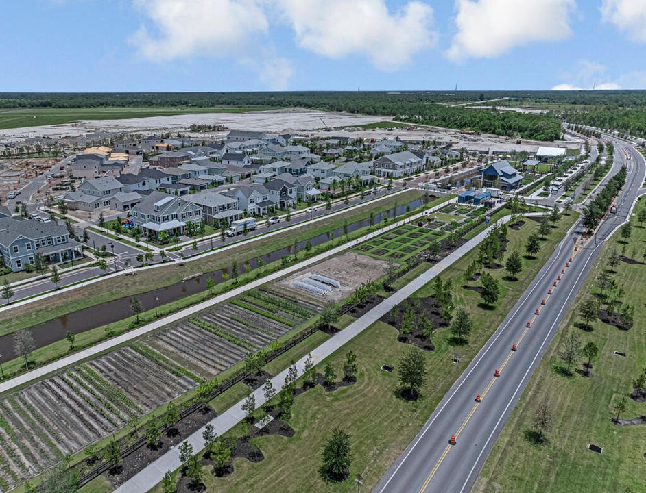 出租: $3,900 (3 贝兹, 3 浴室, 1834 平方英尺)