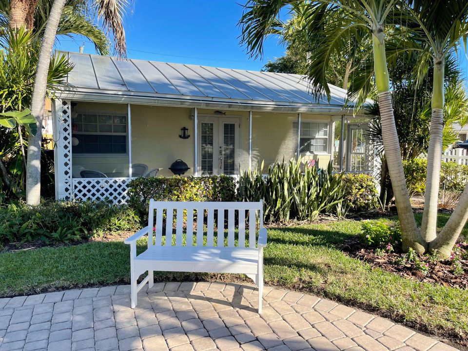 合同活跃: $1,799,000 (0 贝兹, 0 浴室, 2894 平方英尺)