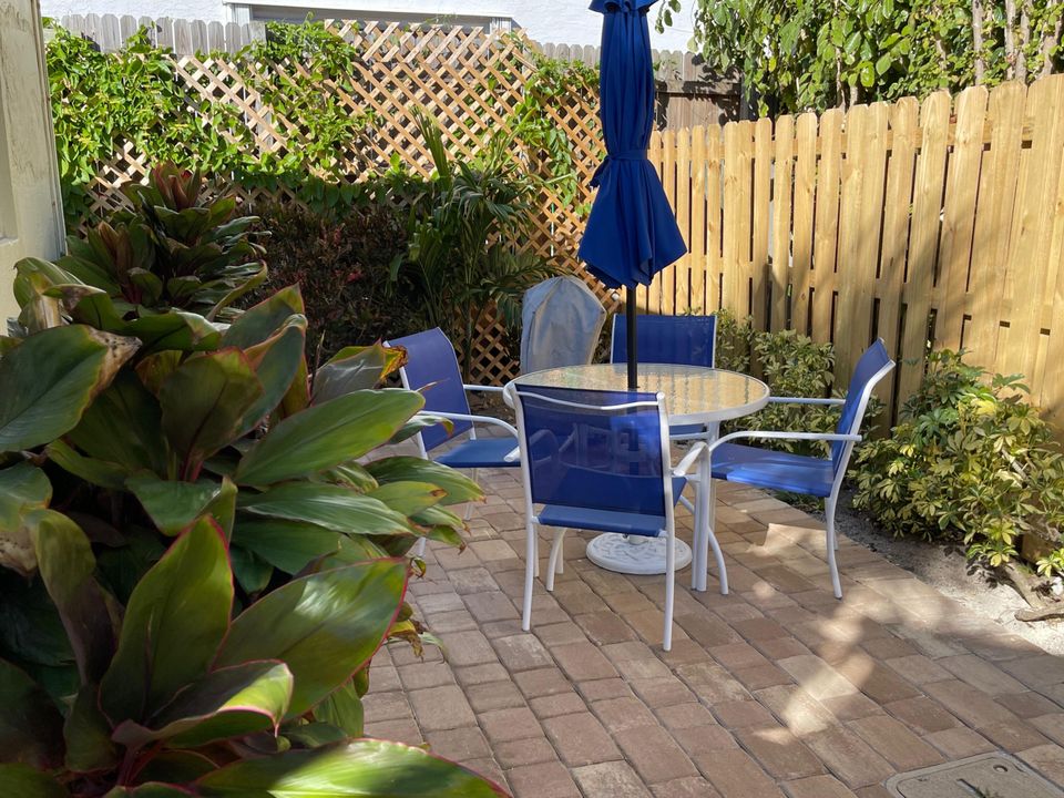 合同活跃: $1,799,000 (0 贝兹, 0 浴室, 2894 平方英尺)