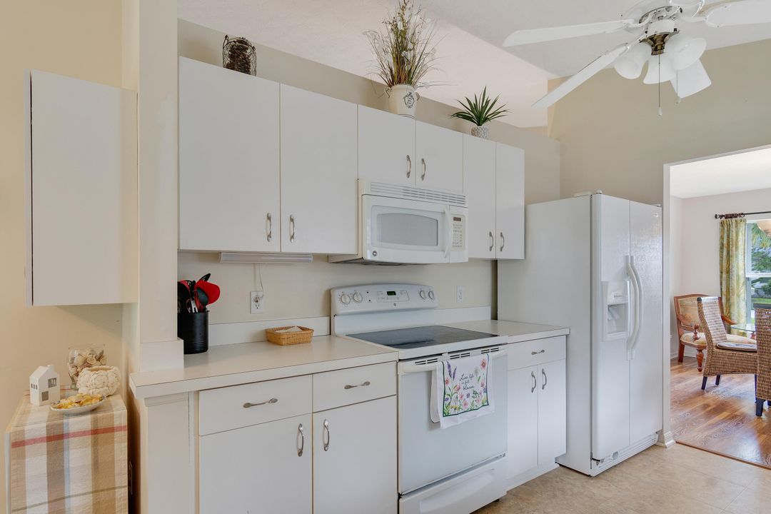 待售: $165,000 (2 贝兹, 2 浴室, 1420 平方英尺)