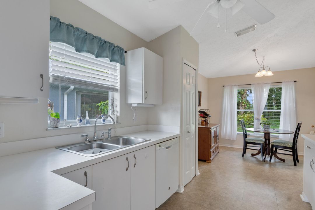 待售: $165,000 (2 贝兹, 2 浴室, 1420 平方英尺)