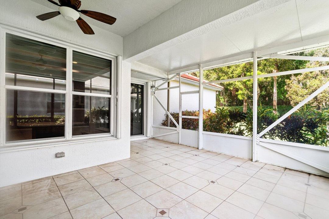 Activo con contrato: $695,000 (5 camas, 3 baños, 2807 Pies cuadrados)