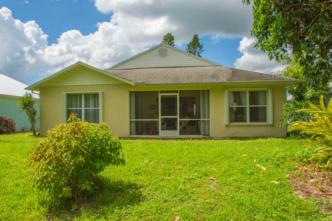 待售: $165,000 (2 贝兹, 2 浴室, 1420 平方英尺)