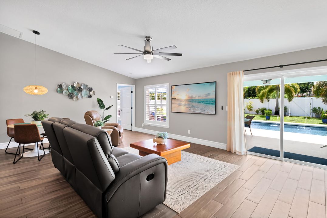 合同活跃: $544,900 (3 贝兹, 2 浴室, 2020 平方英尺)