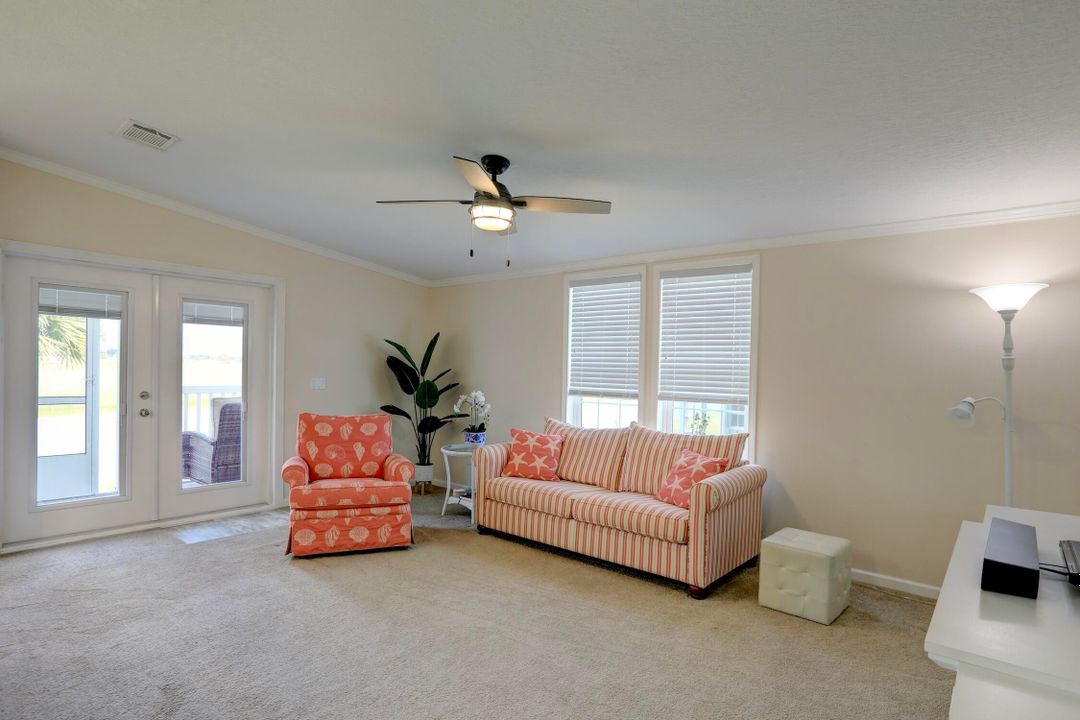 For Sale: $327,000 (3 beds, 2 baths, 1421 Square Feet)