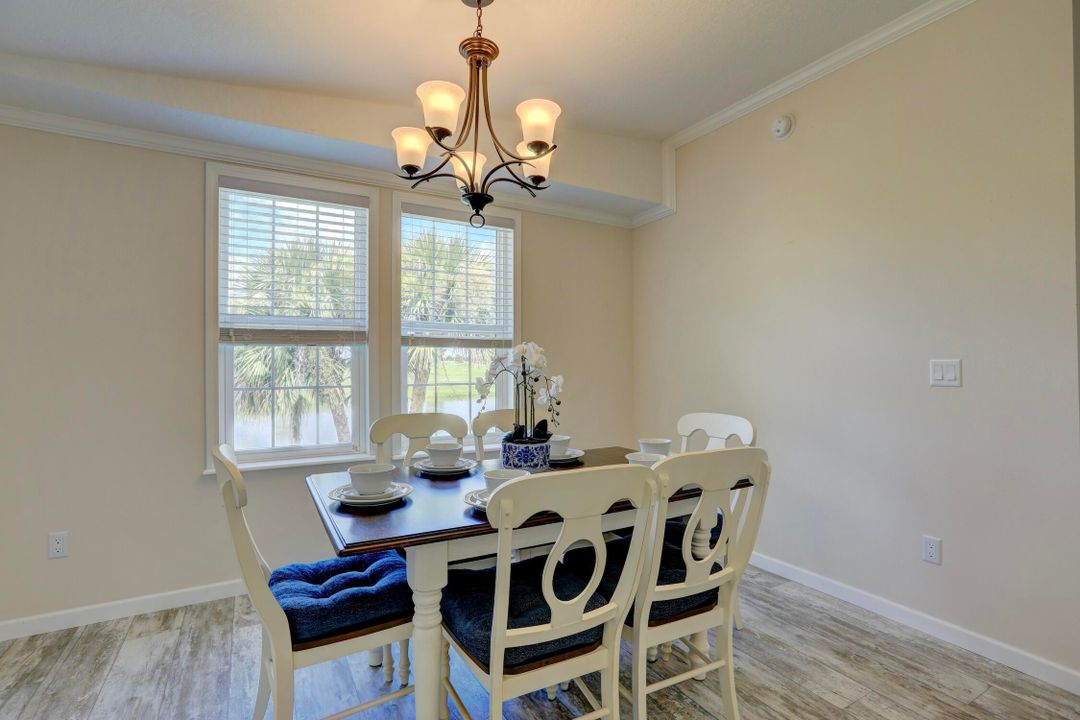 For Sale: $327,000 (3 beds, 2 baths, 1421 Square Feet)