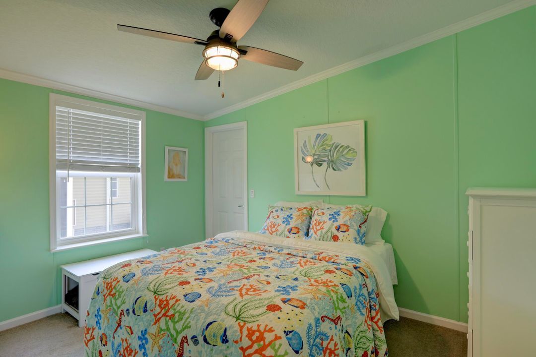 For Sale: $327,000 (3 beds, 2 baths, 1421 Square Feet)